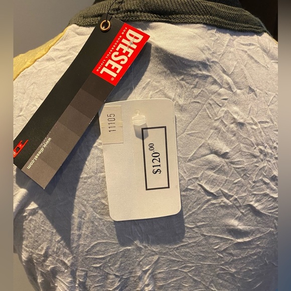 NWT Diesel T-Shirt Snake print, wrinkle design. Tight fitted Medium - Picture 5 of 8